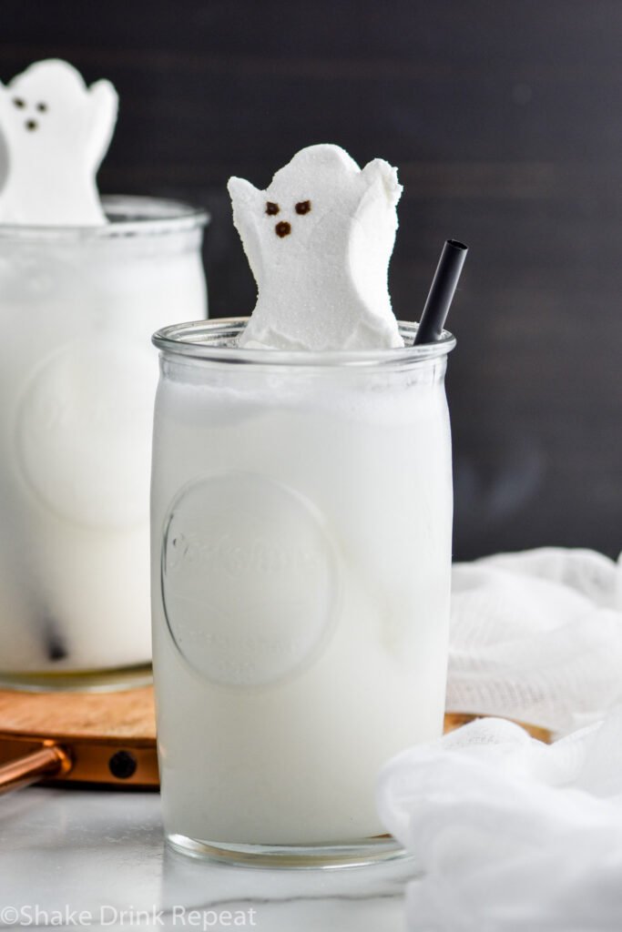 Halloween Cocktails - The Drunk Ghost