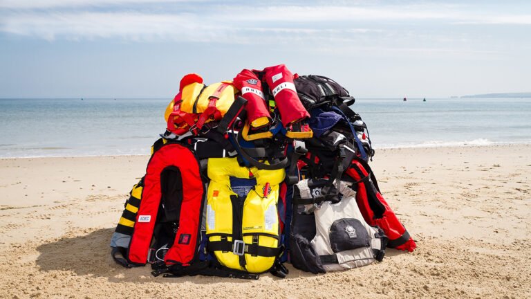 Choosing the Right Life Vest: Exploring Each Type and Deciding Which One is Right For You